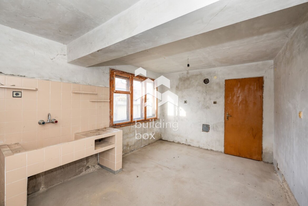 Къща - село Калековец - 0