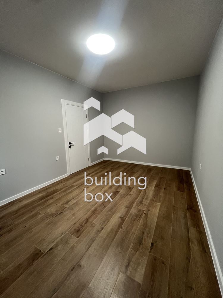 Двустаен апартамент с три отделни помещения кв. Гагарин - 0