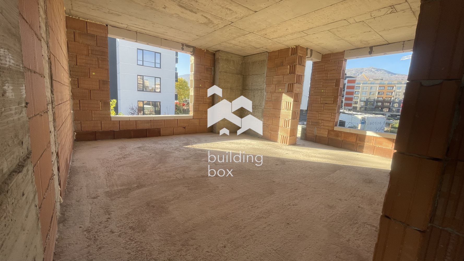 Слънчев тристаен апартамент – кв. Малинова долина