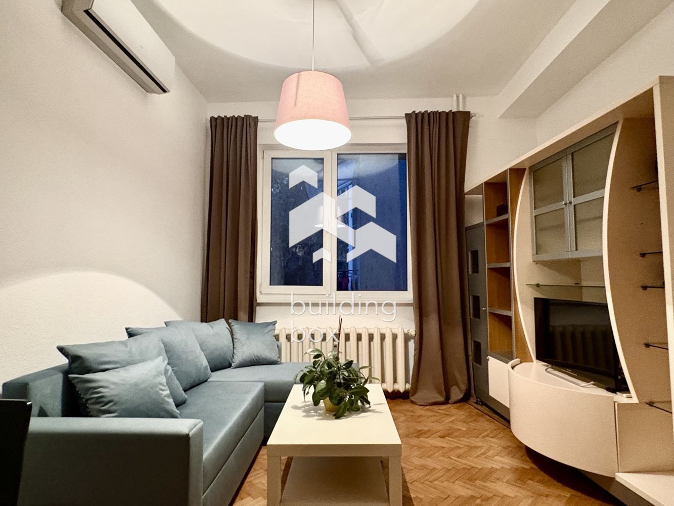 Тристаен апартамент в Центъра