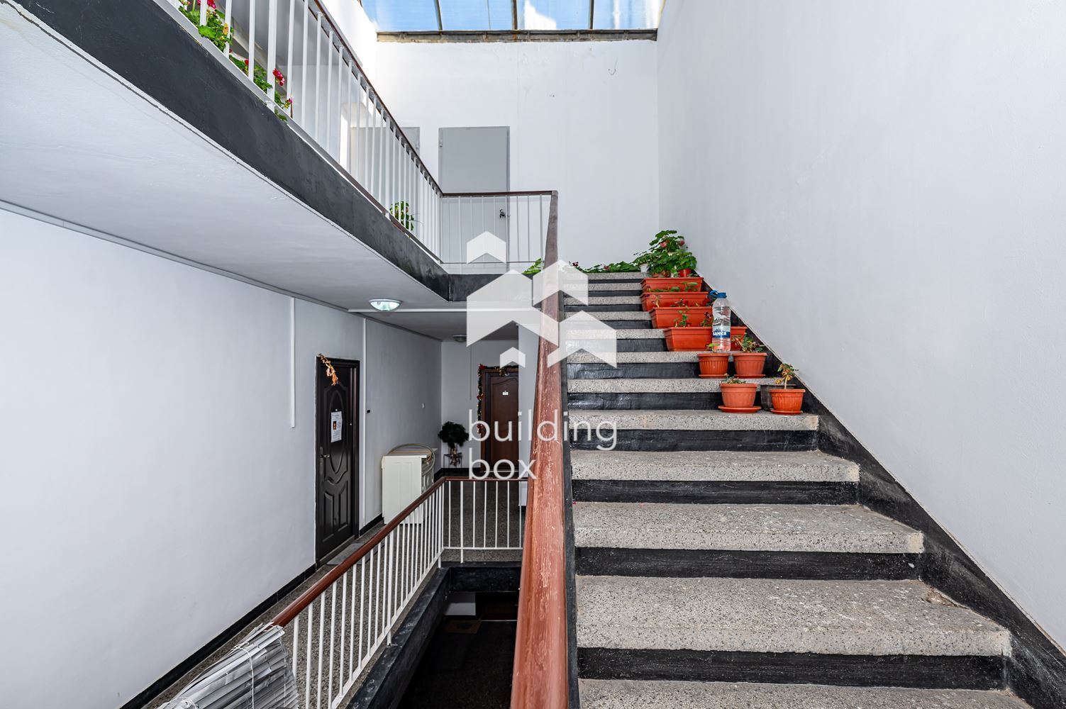 Апартамент с четири отделни помещения в центъра на гр. Пловдив. - 0