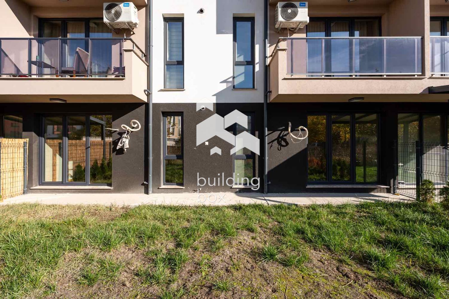 Двустаен апартамент до ключ - кв. Остромила - 0