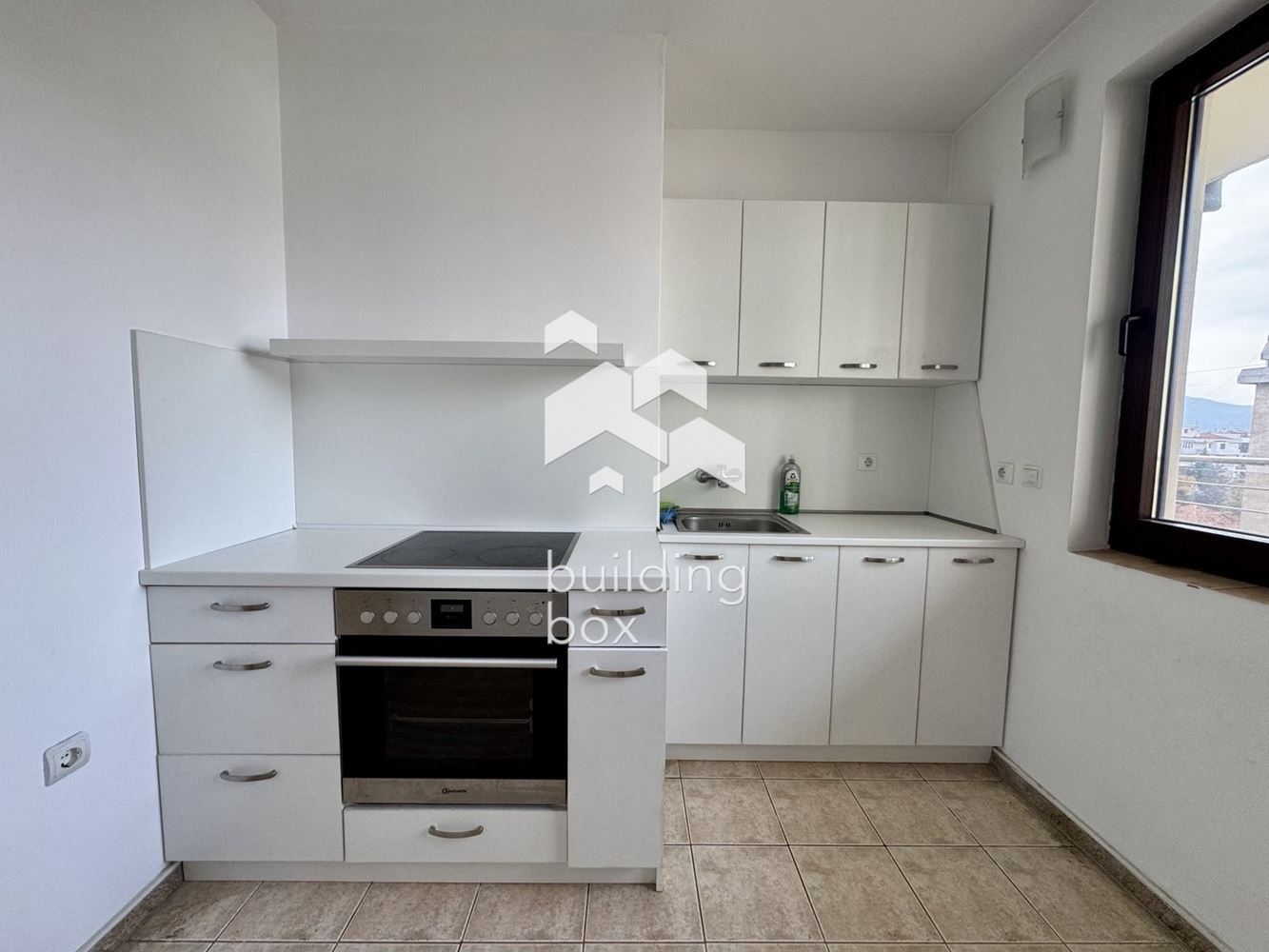 Двустаен апартамент / офис на бул. Черни Връх - 0