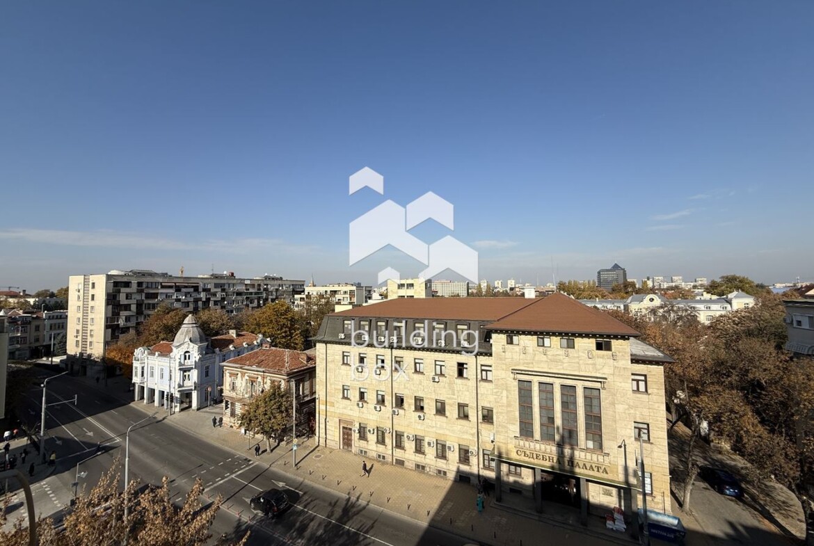 Апартамент с четири отделни помещения в центъра на гр. Пловдив. - 0