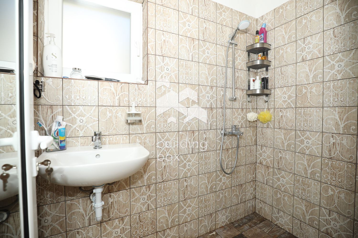 Къща - София, област, с.Искрец - 0