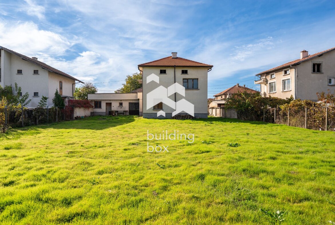 Къща - село Калековец - 0