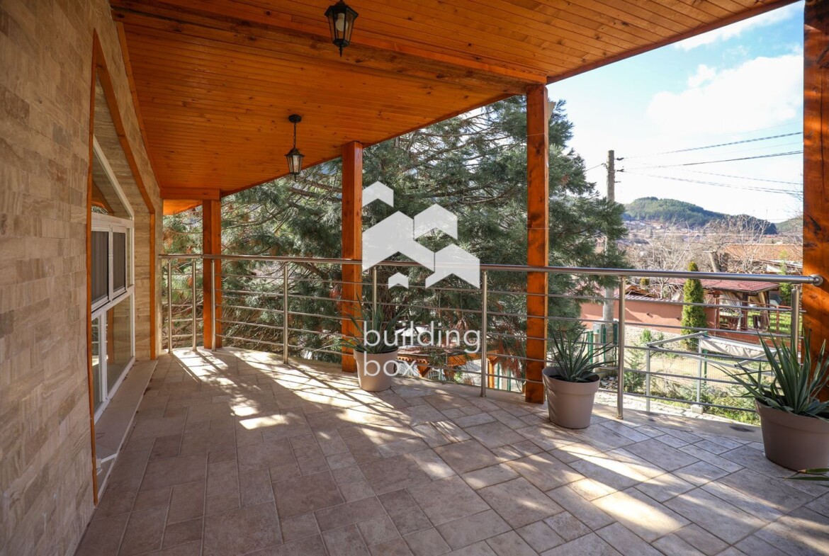 Къща - София, област, с.Искрец - 0