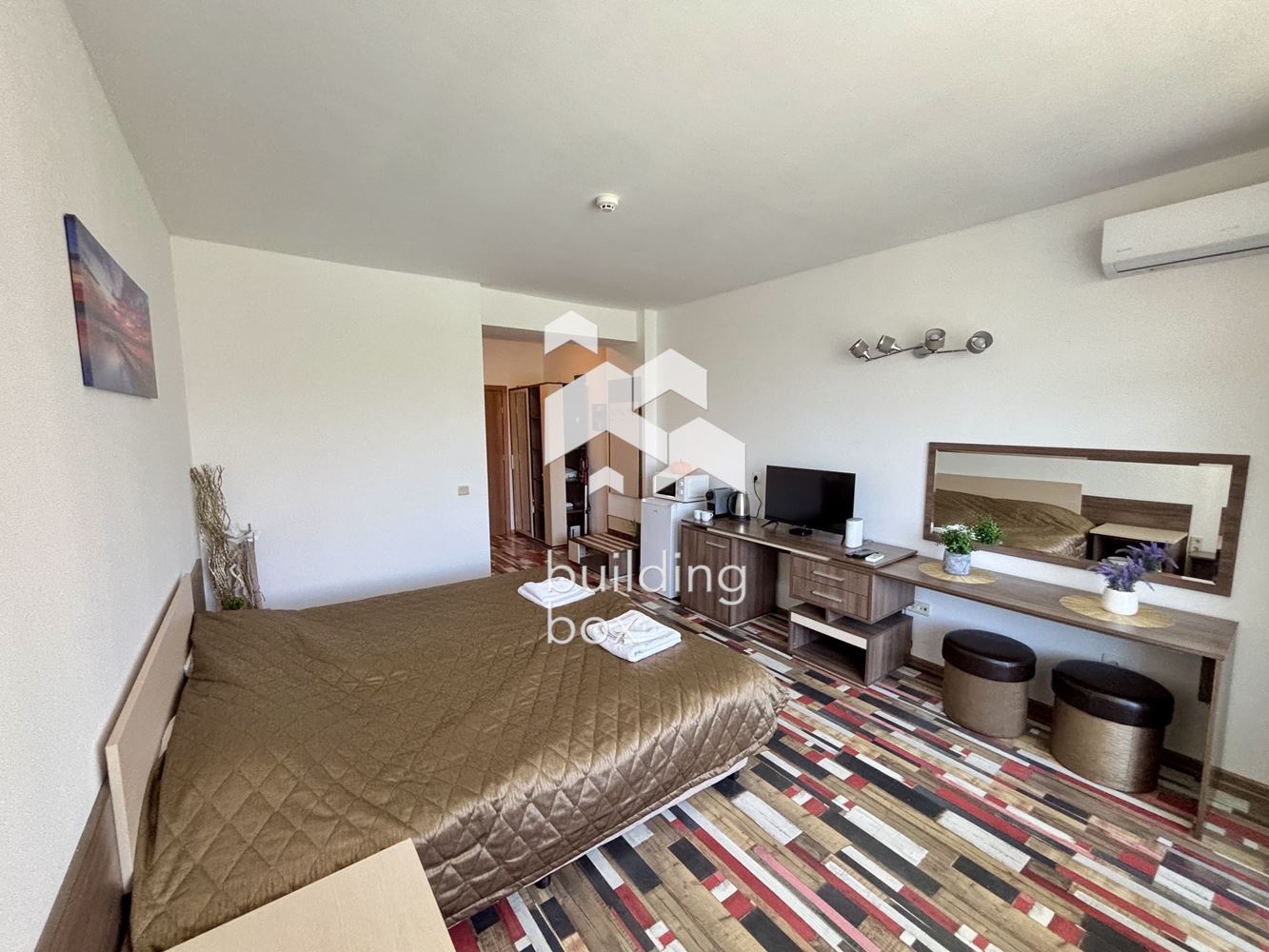 Обзаведен ЕДНОСТАЕН апартамент - 0