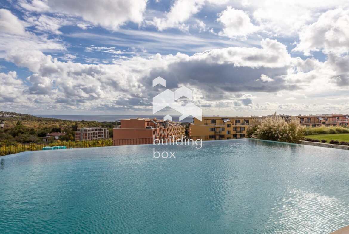 Лукс, простор и море – апартамент в бутикова сграда до к.к. Св. Св. Константин и Елена - 0