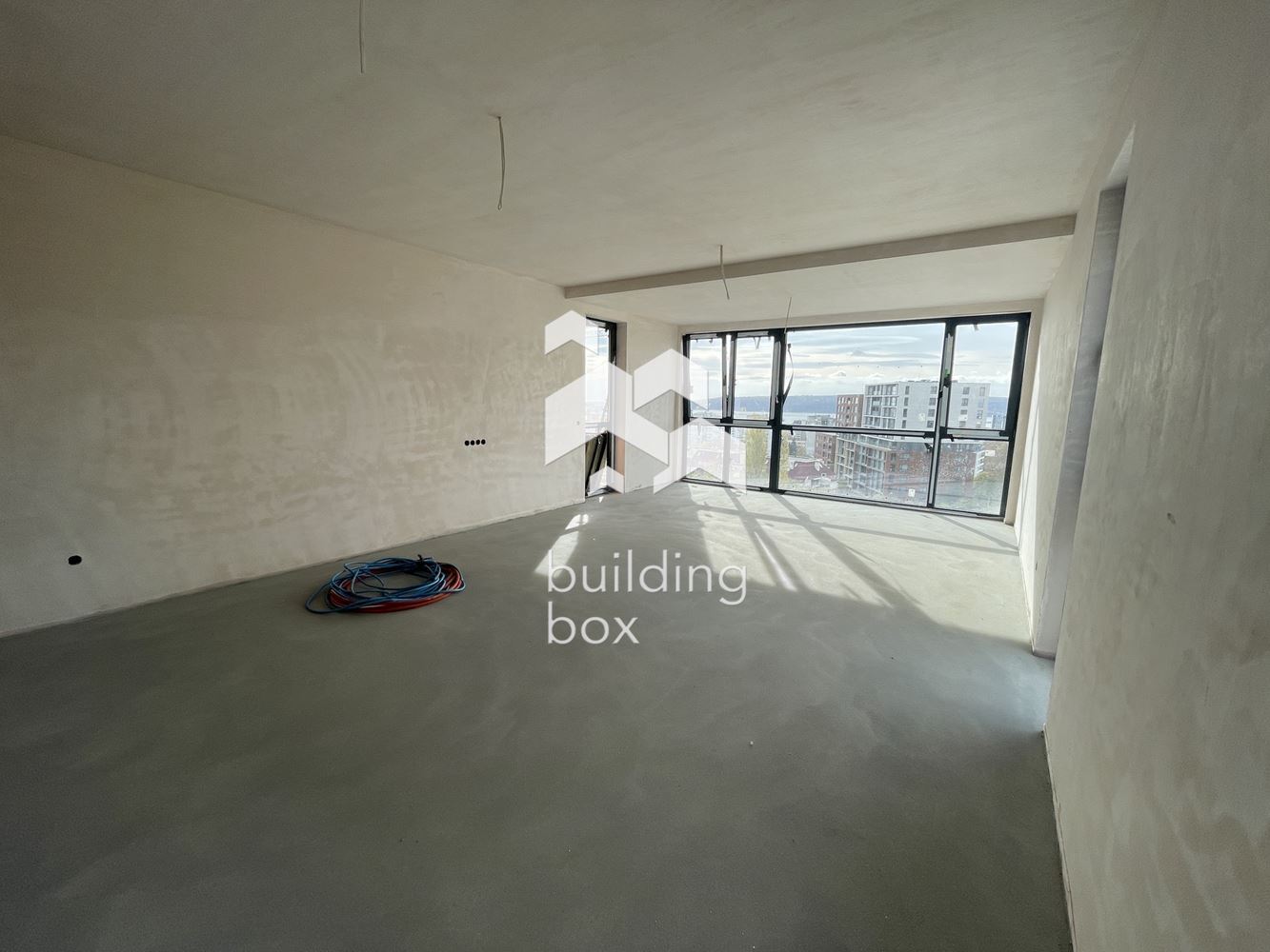 Тристаен апартамент в бутикова сграда пред Акт 15