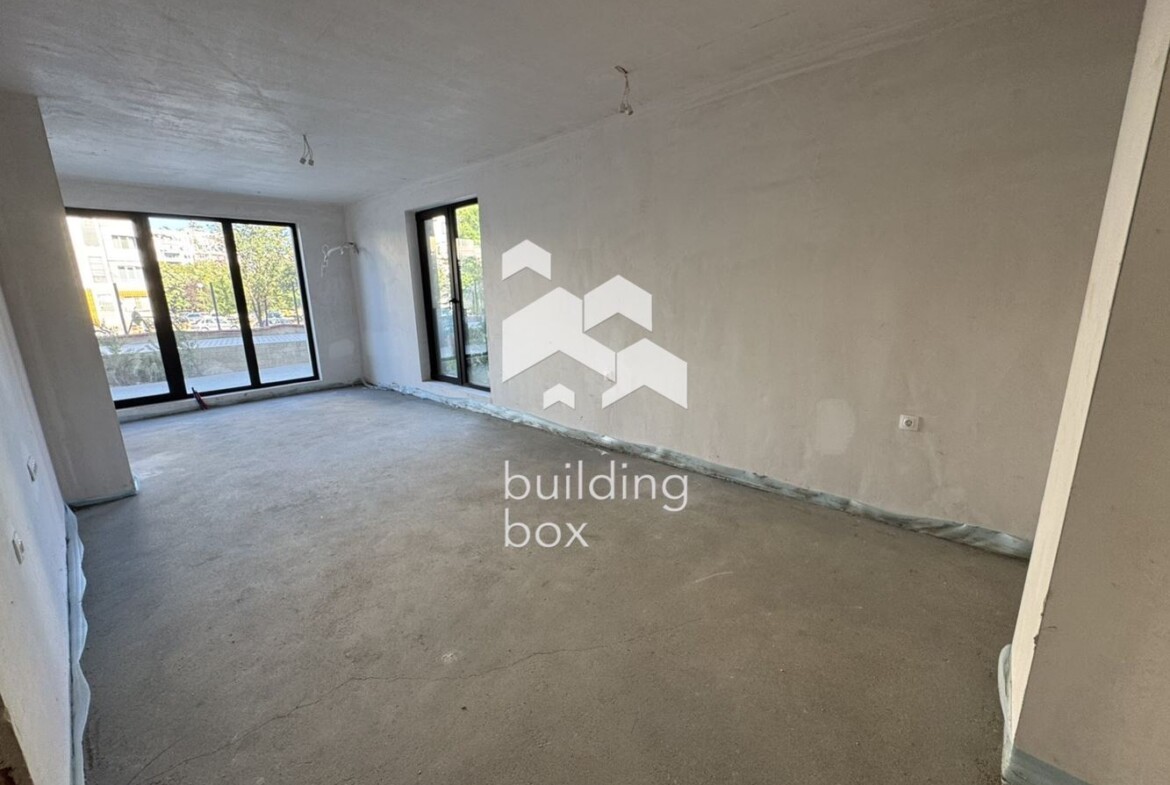 Тристаен апартамент с АКТ 16 - кв. "Тракия" - 0