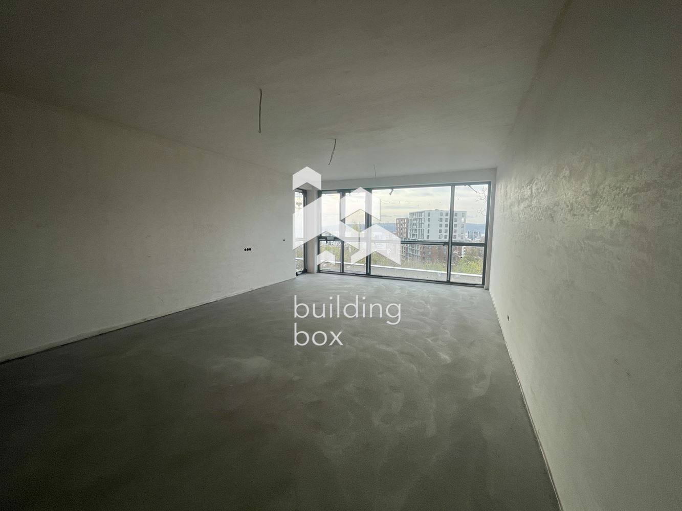 Тристаен апартамент в сграда пред Акт 15