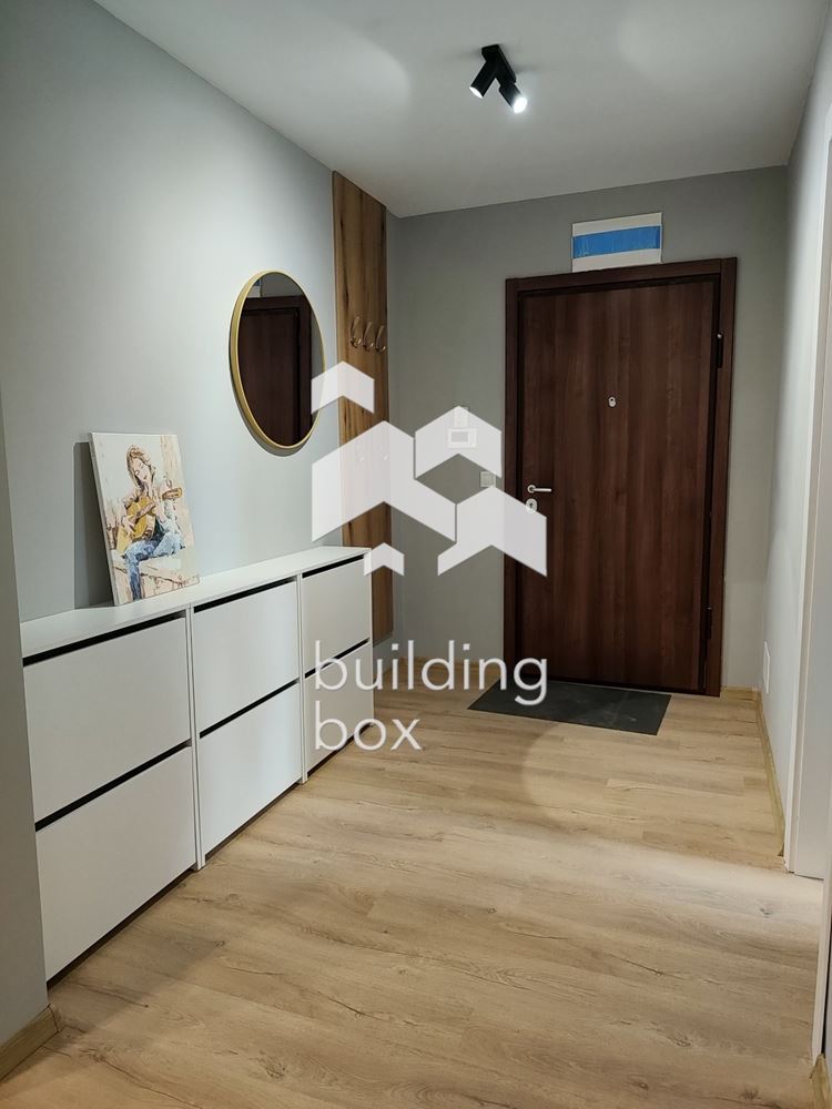 Четиристаен апартамент в кв. Кръстова вада - 0