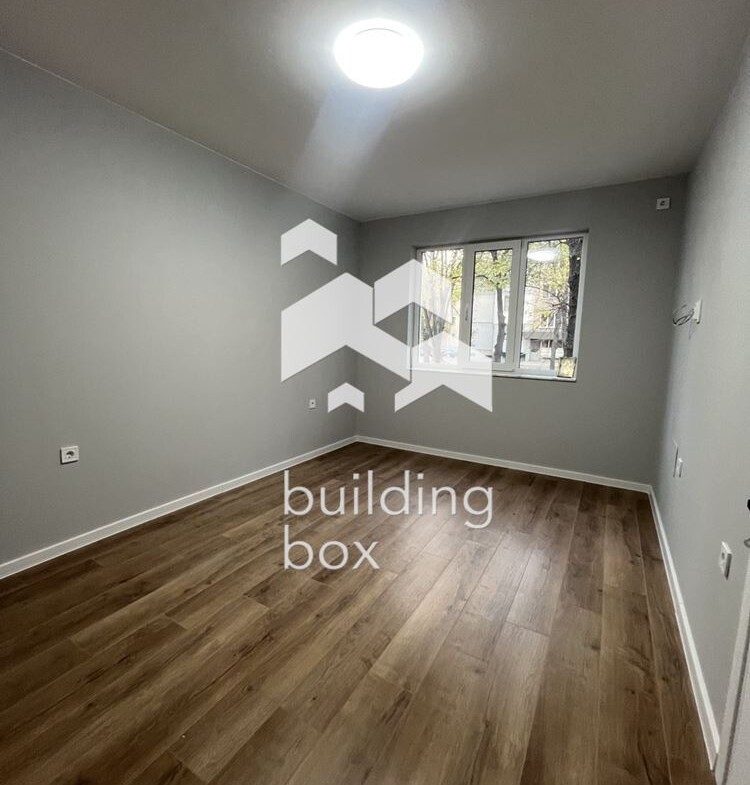 Двустаен апартамент с три отделни помещения кв. Гагарин - 0