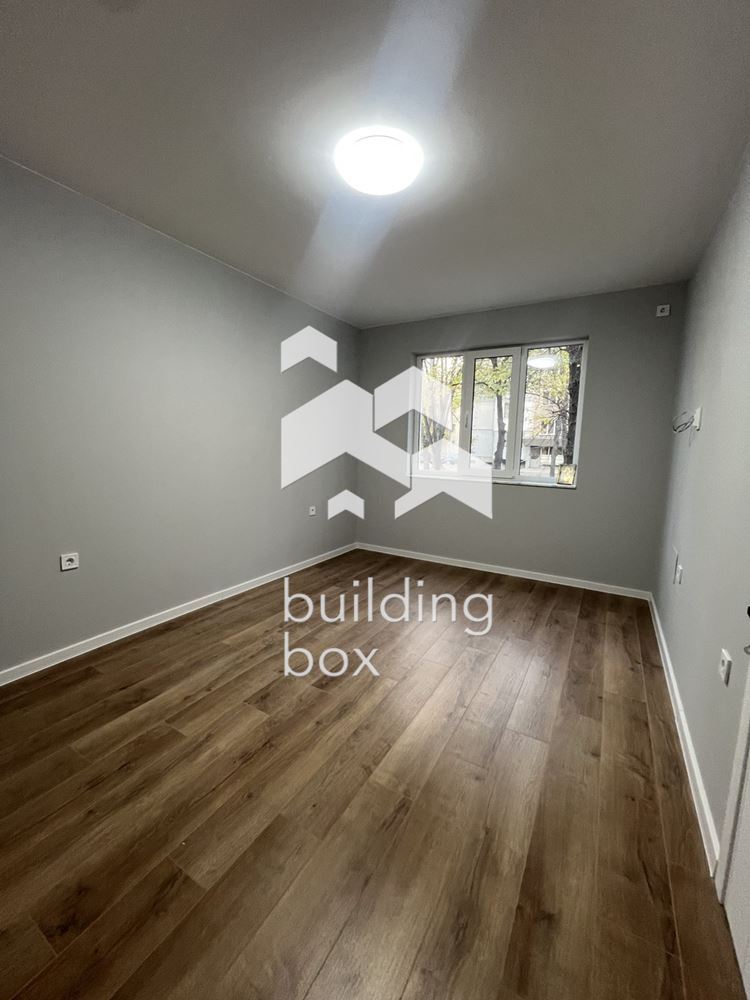 Двустаен апартамент с три отделни помещения кв. Гагарин - 0