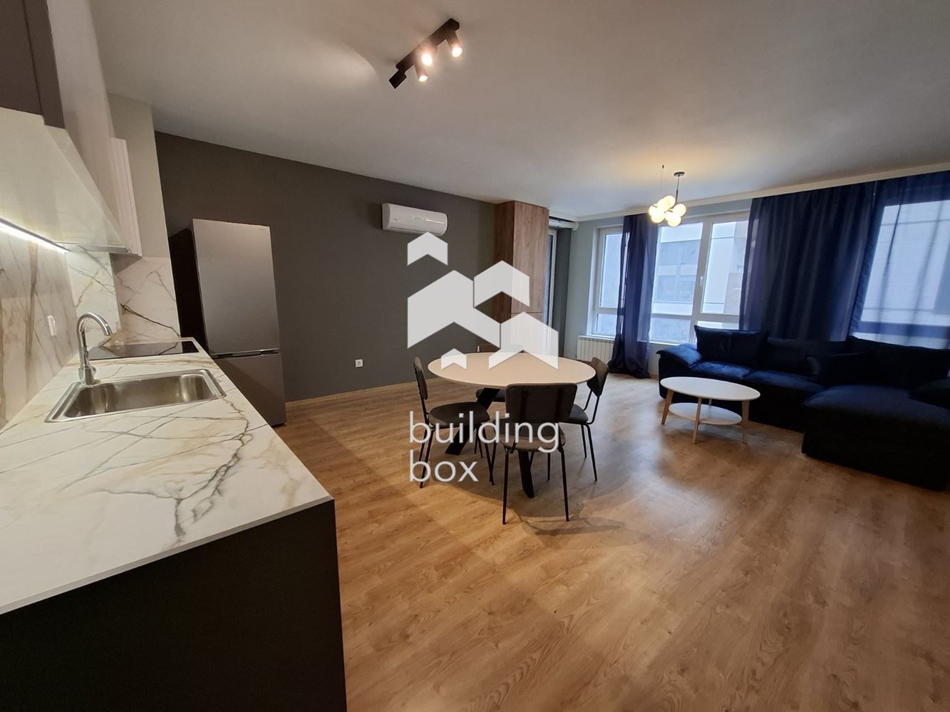 Тристаен апартамент в кв. Кръстова вада