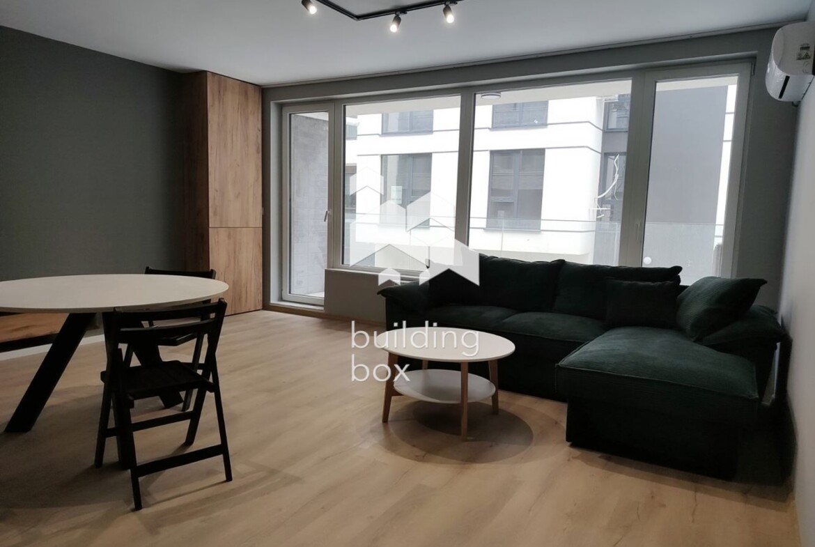 Четиристаен апартамент в кв. Кръстова вада - 0