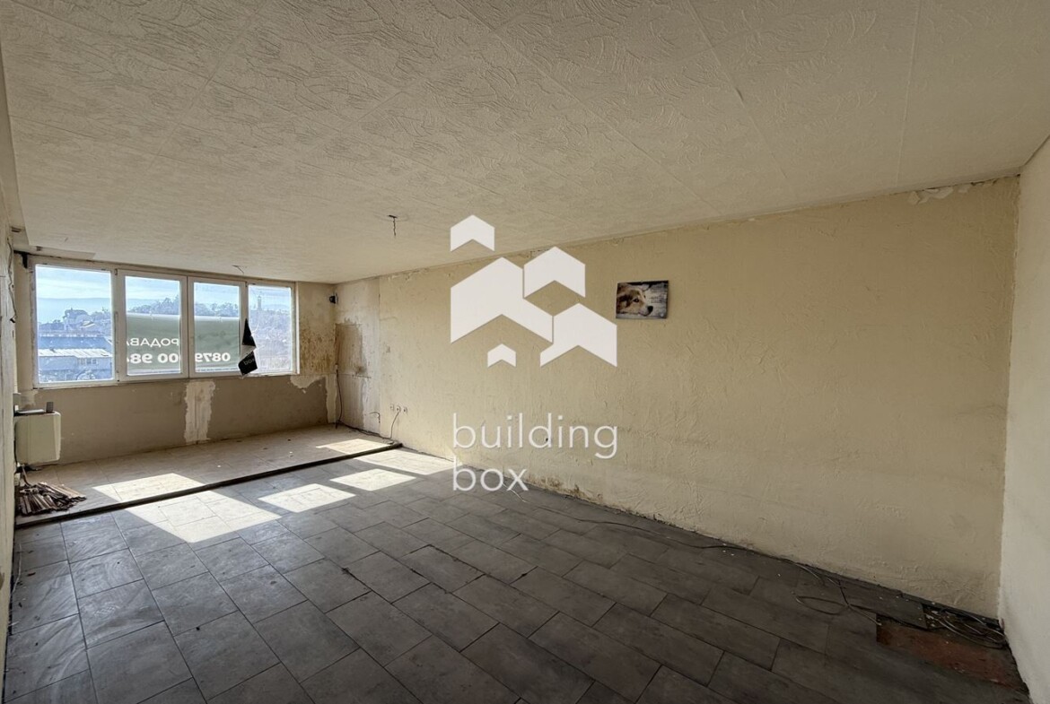 Апартамент с четири отделни помещения в центъра на гр. Пловдив. - 0