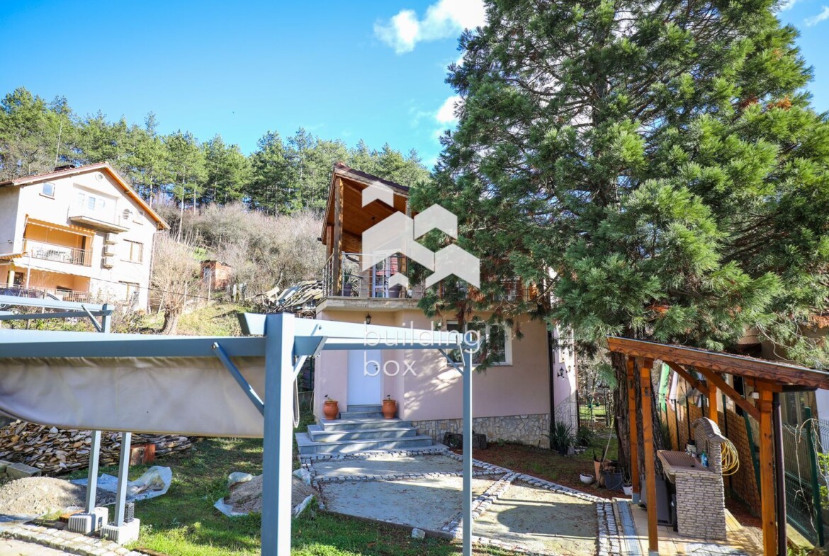 Къща - София, област, с.Искрец - 0