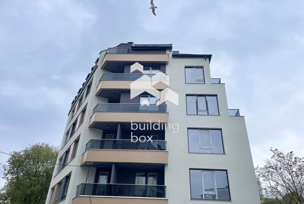 ДО КЛЮЧ! Многостаен мансарден апартамент в новострояща се сграда в кв. Левски - 0