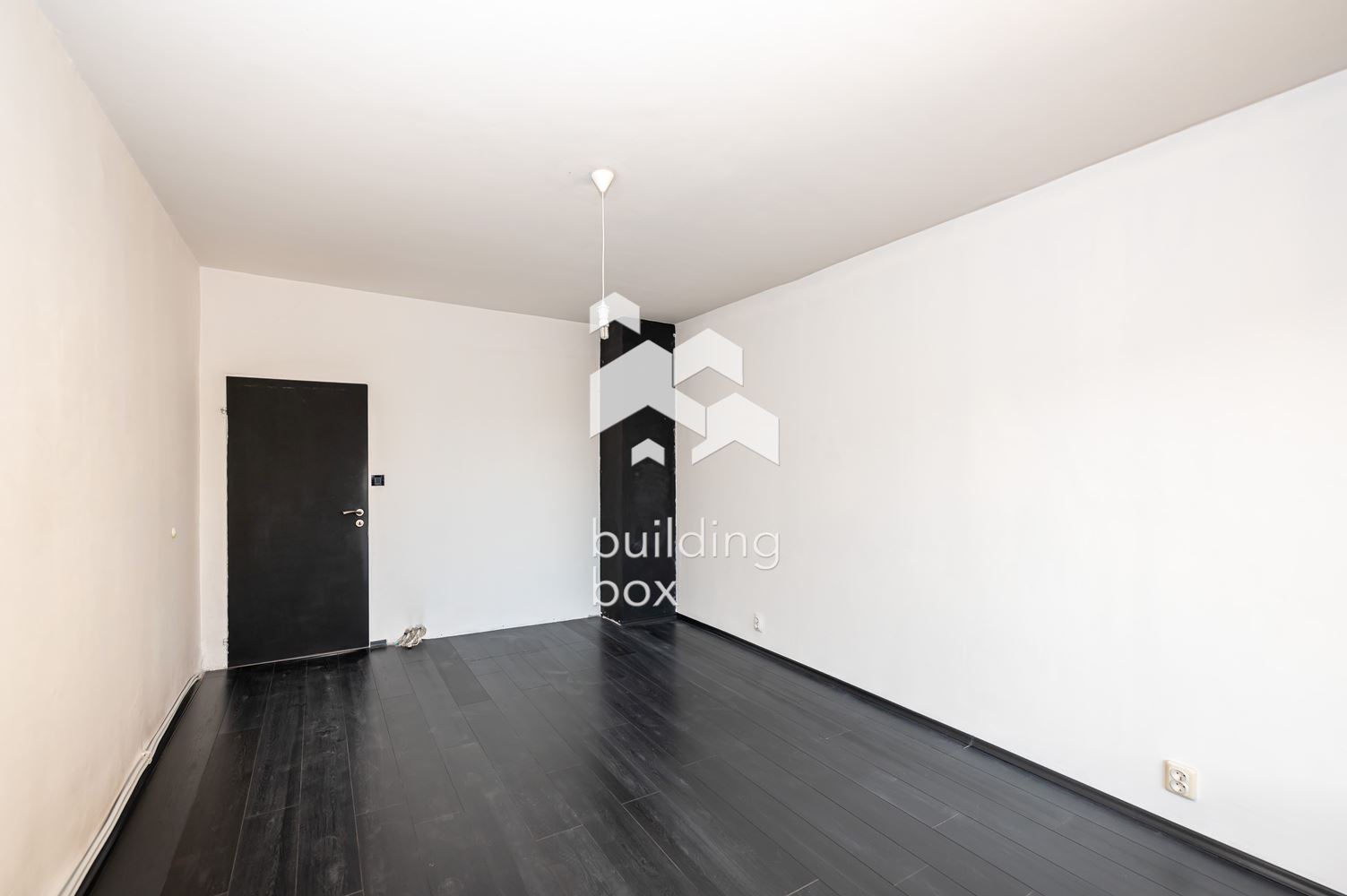 Тристаен апартамент в кв. К.Париж. - 0