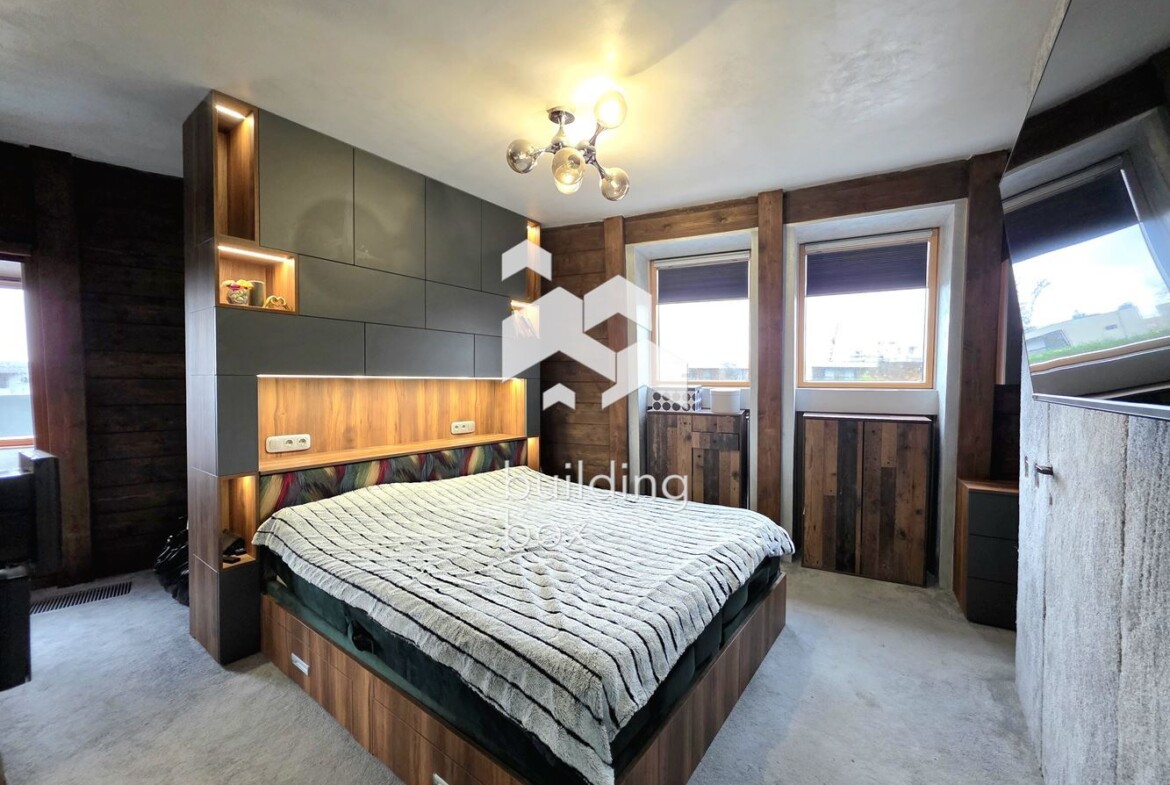 Елегантен тристаен апартамент с панорамна гледка в кв. Бояна, м-т Гърдова глава - 0