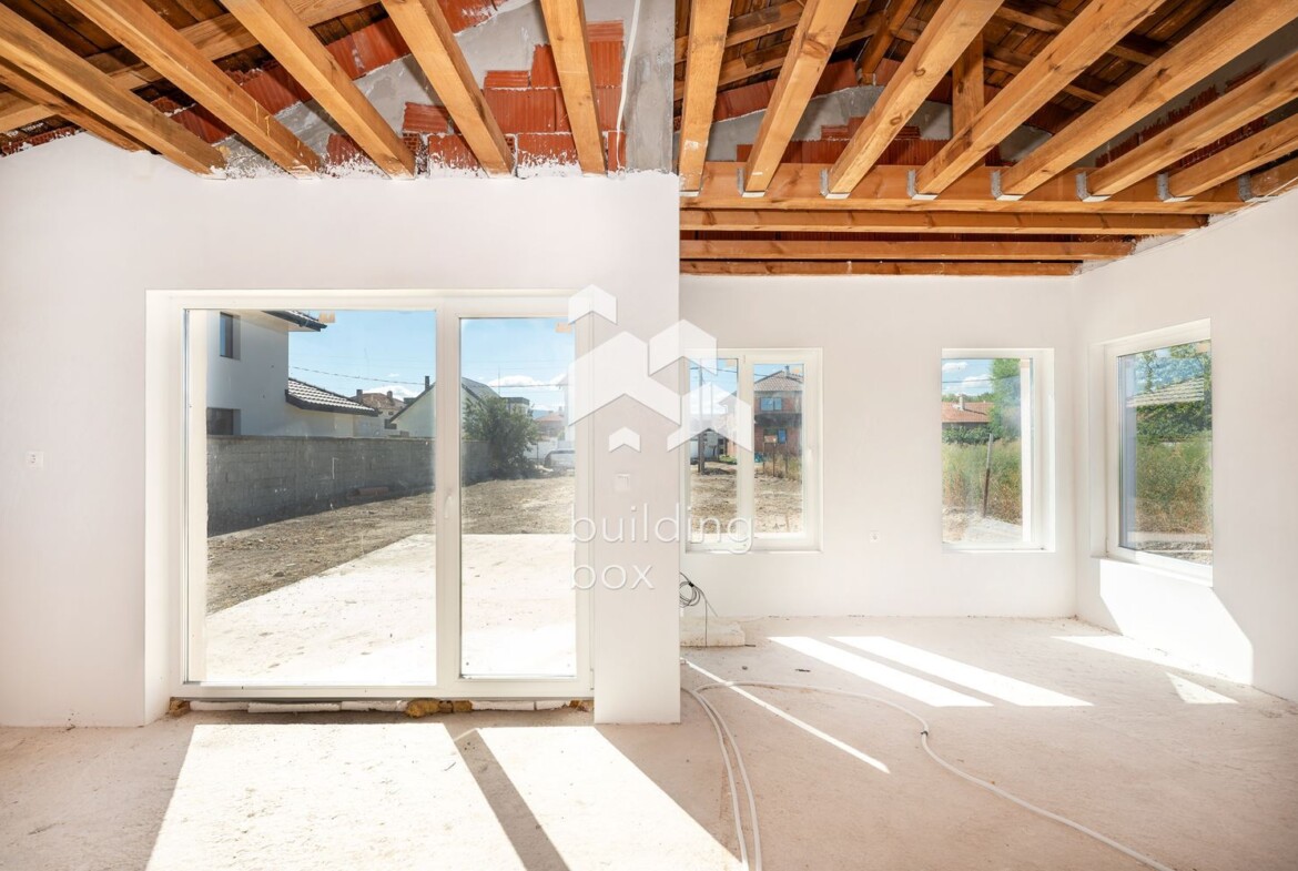 Едноетажна къща - с. Ягодово - 0