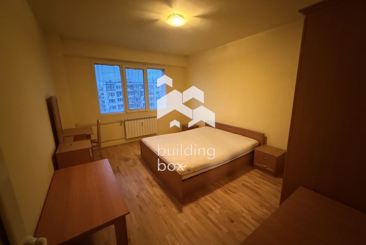 тристаен в Дианабад - 0