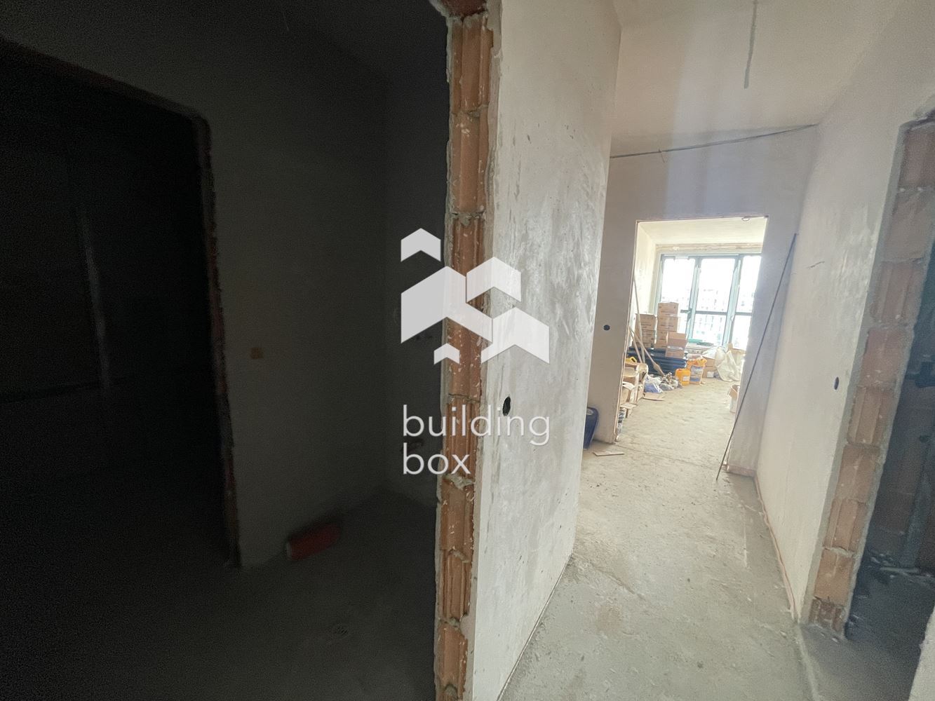 Тристаен апартамент в бутикова сграда пред Акт 15 - 0