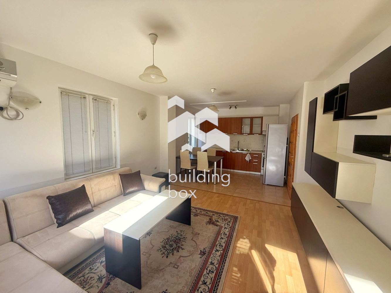 Тристаен апартамент под наем в центъра на гр. Пловдив