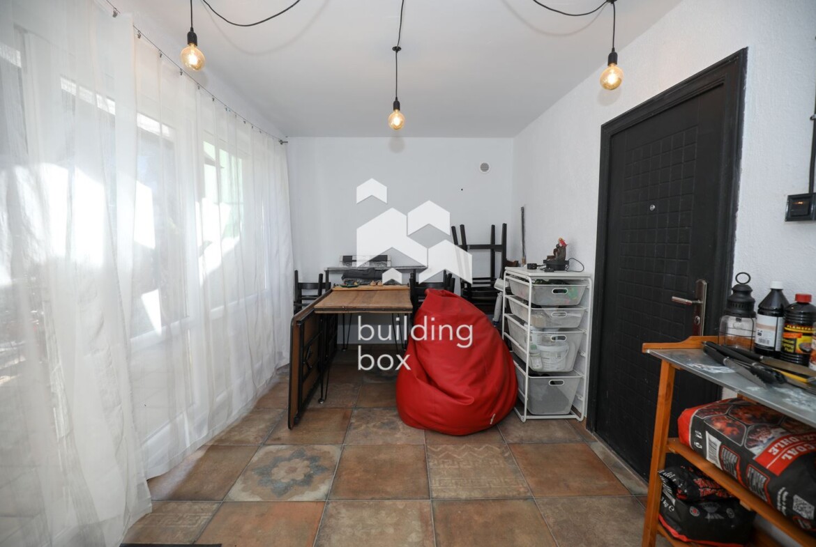 Къща - София, област, с.Искрец - 0