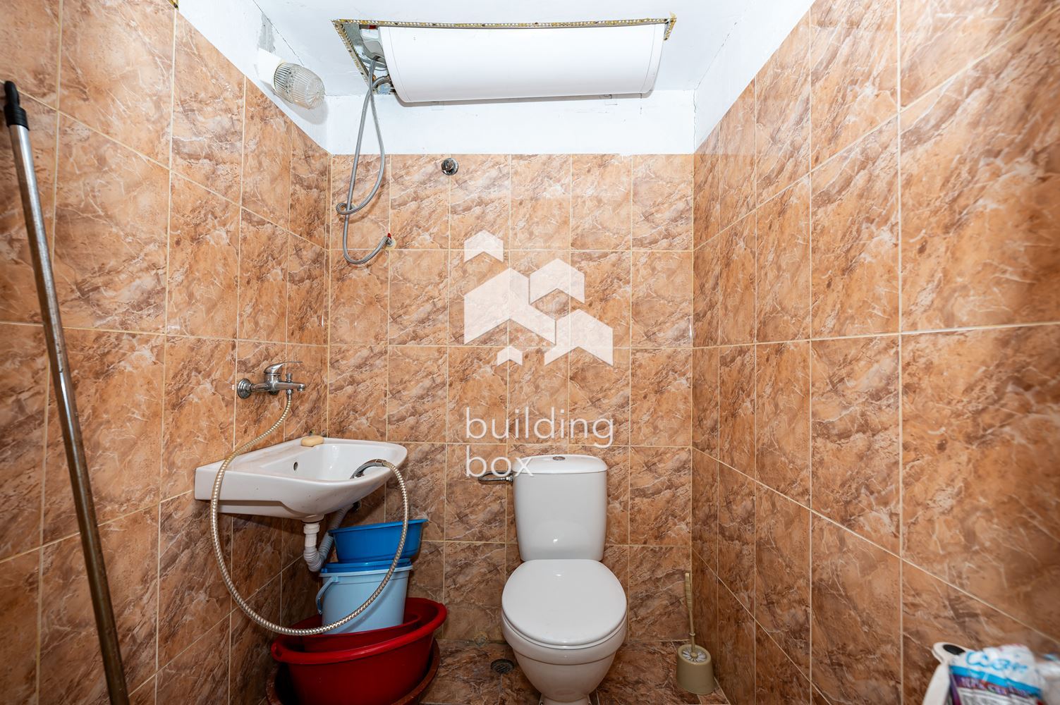 Етаж от къща с допълнителна постройка - гр. Асеновград - 0