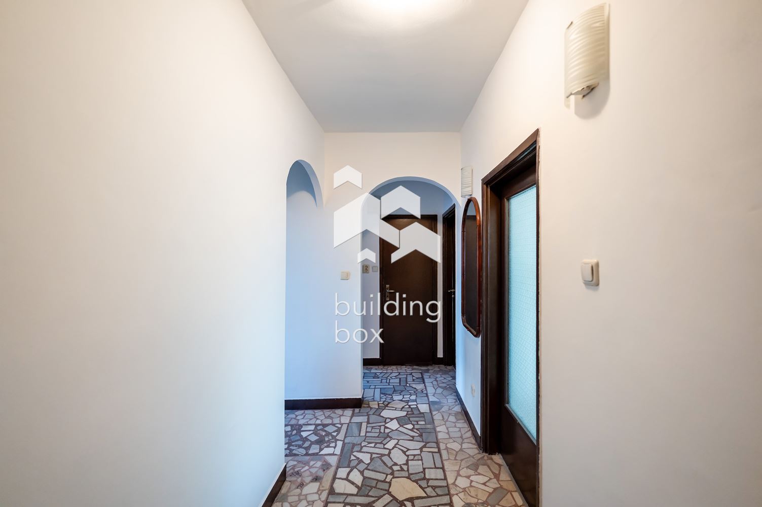 Тристаен апартамент в кв. К.Париж. - 0