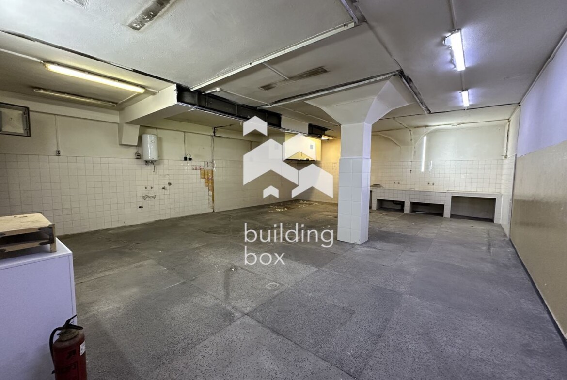 Огромен склад - кв. Гагарин - 0