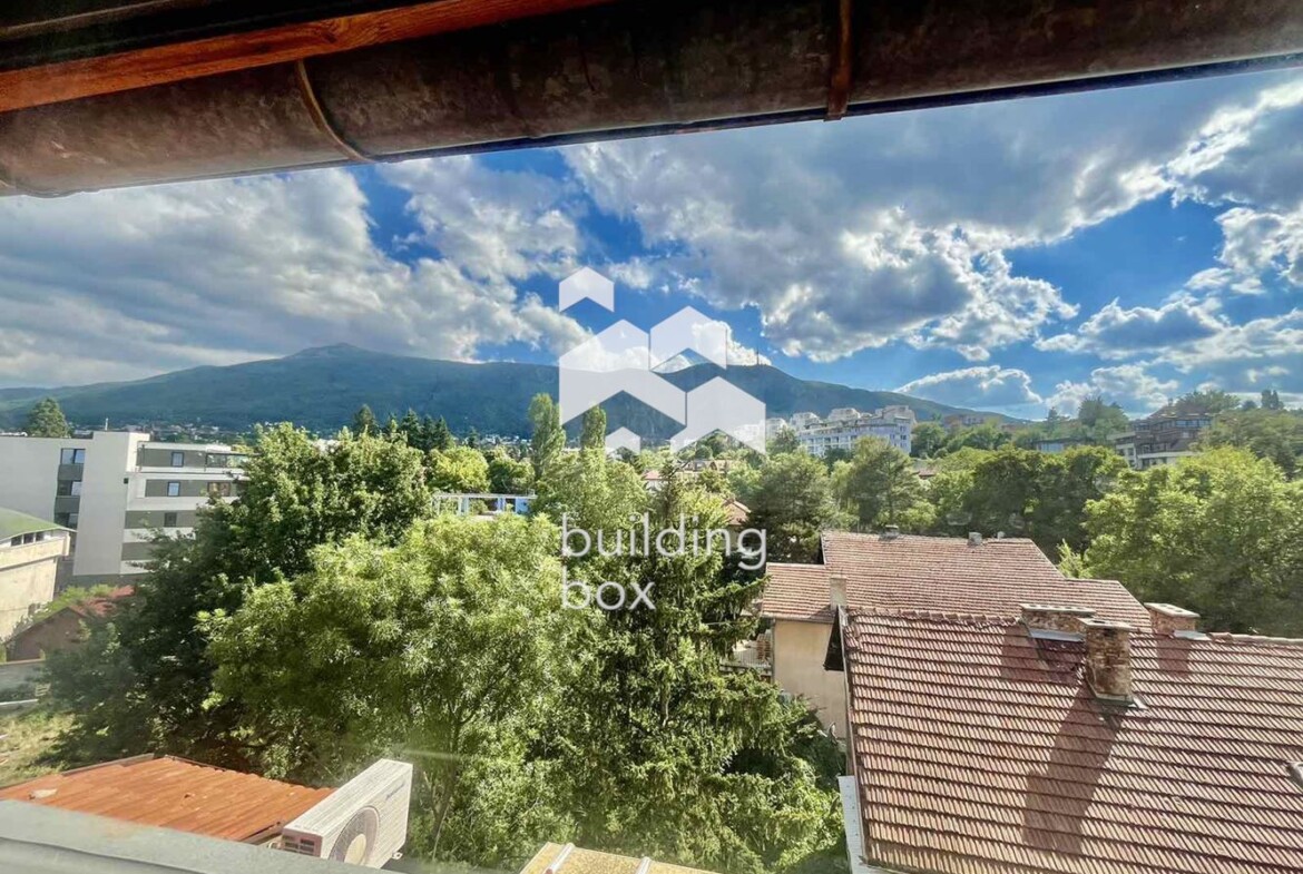 Просторен мезонет с гледка към Витоша - 0