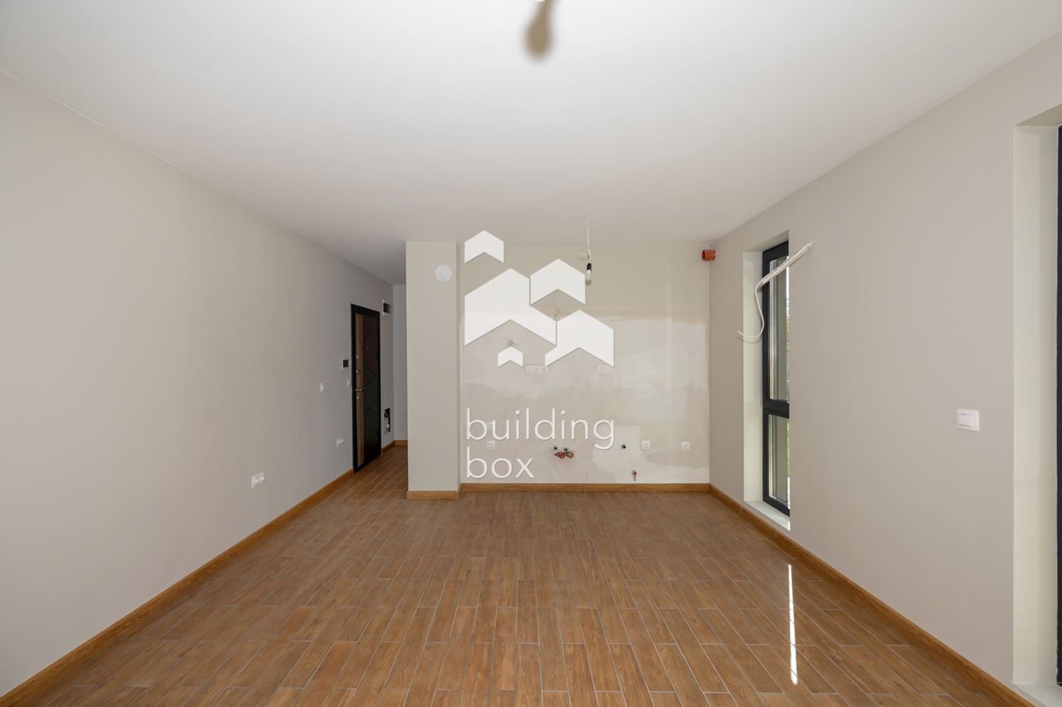 Двустаен апартамент до ключ - кв. Остромила - 0