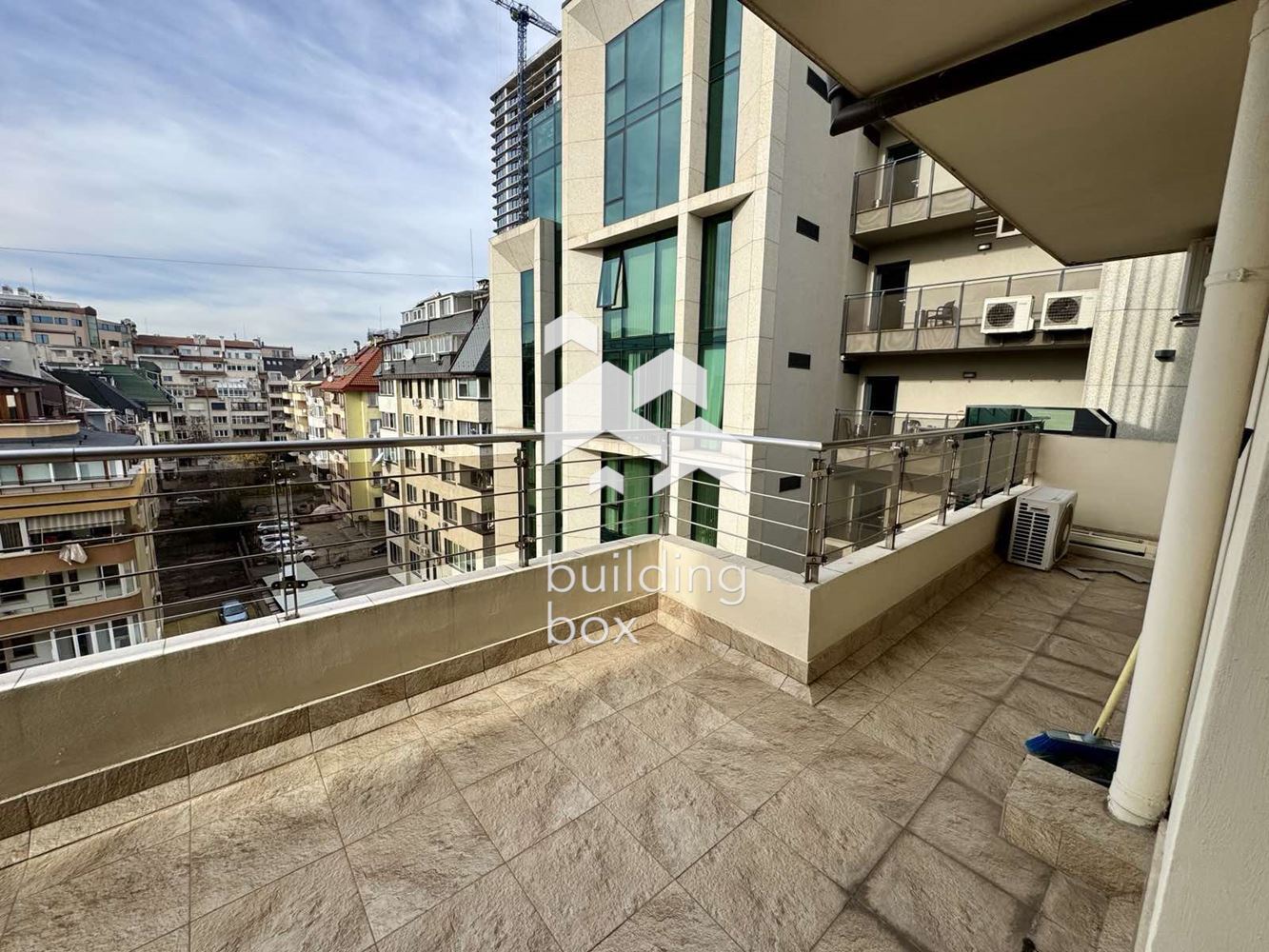 Двустаен апартамент / офис на бул. Черни Връх - 0