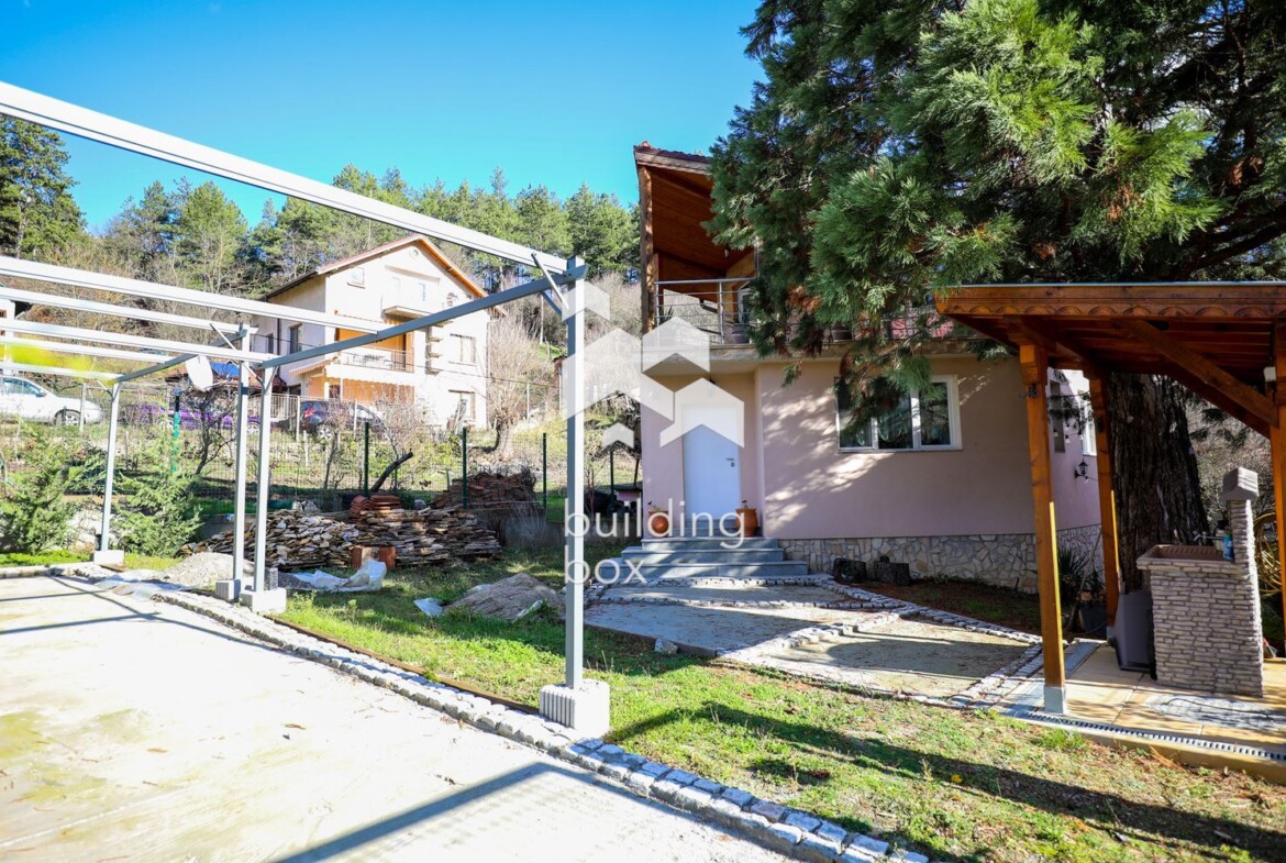 Къща - София, област, с.Искрец - 0