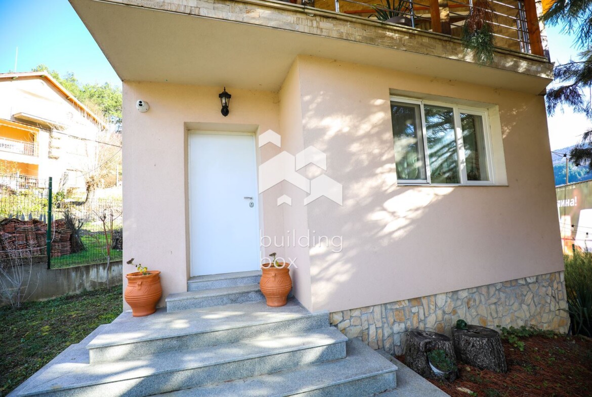 Къща - София, област, с.Искрец - 0