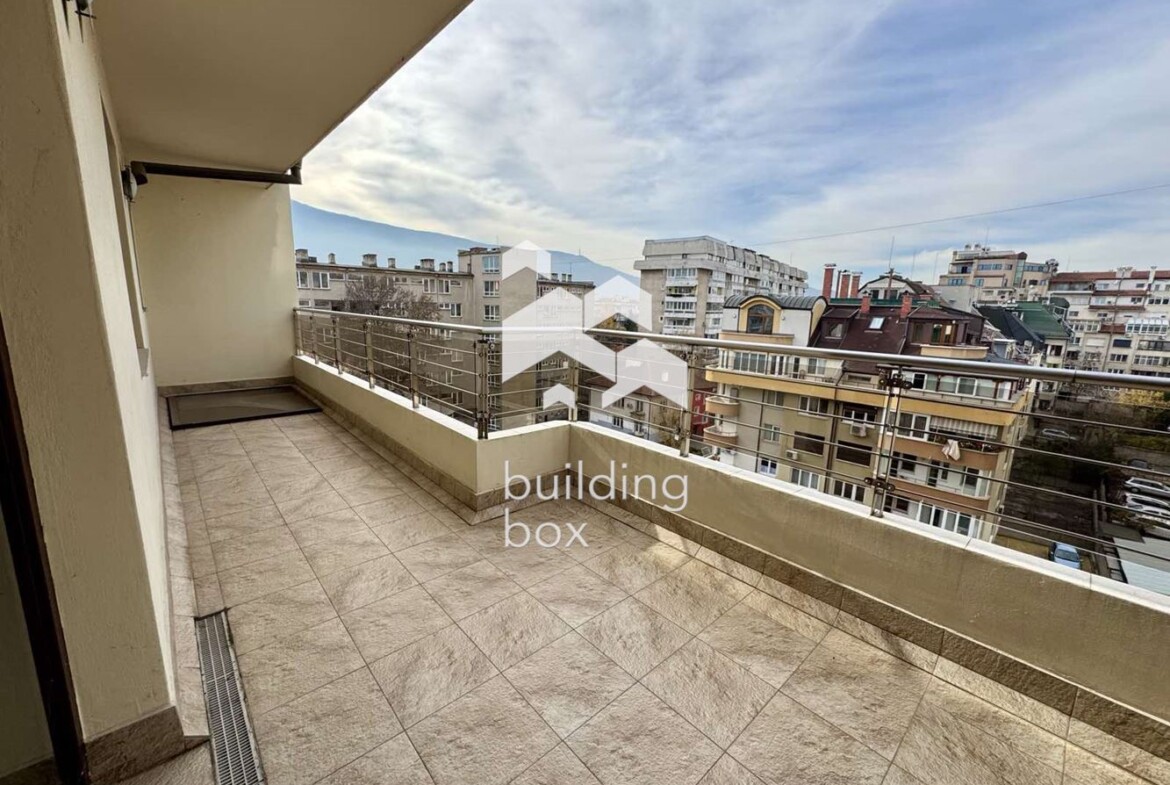 Двустаен апартамент / офис на бул. Черни Връх - 0