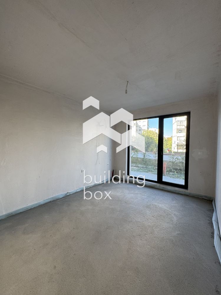 Тристаен апартамент с АКТ 16 - кв. "Тракия" - 0