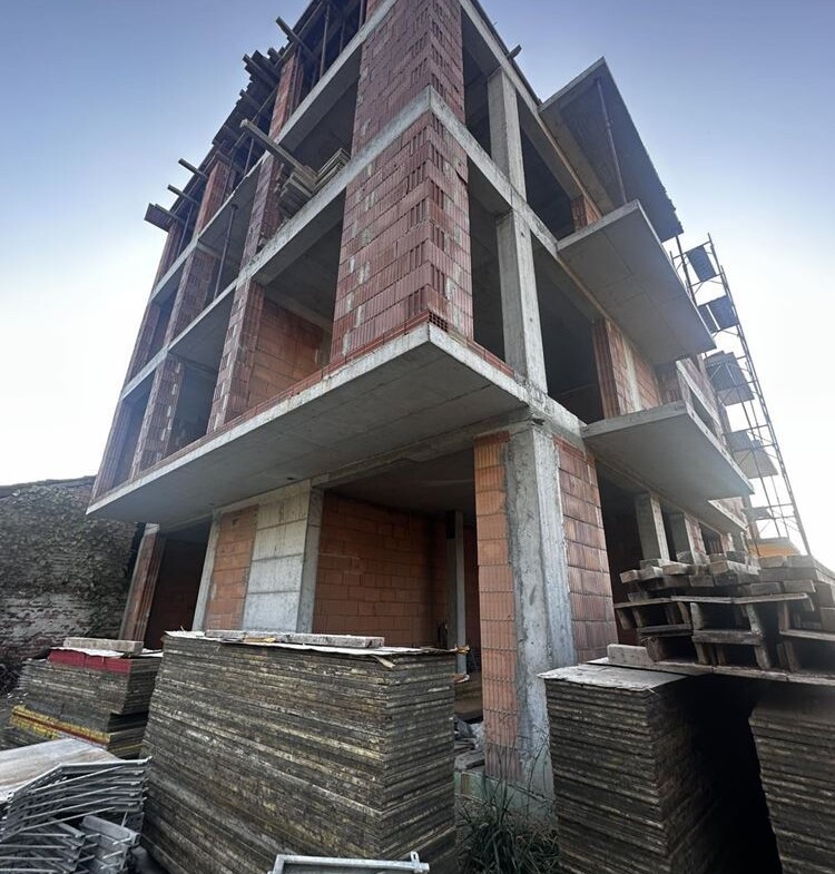 Пентхаус - кв. Коматево - 0