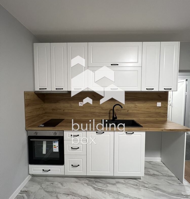 Двустаен апартамент с три отделни помещения кв. Гагарин - 0