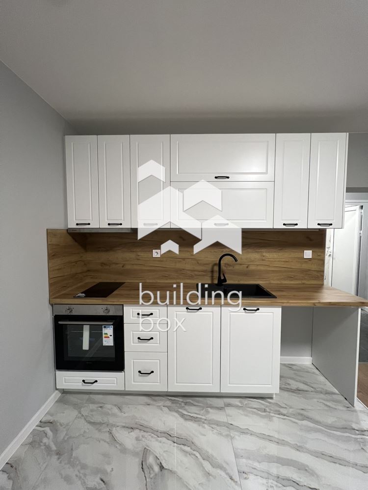 Двустаен апартамент с три отделни помещения кв. Гагарин - 0