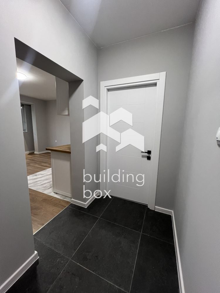 Тристаен апартамент в кв.Гагарин - 0