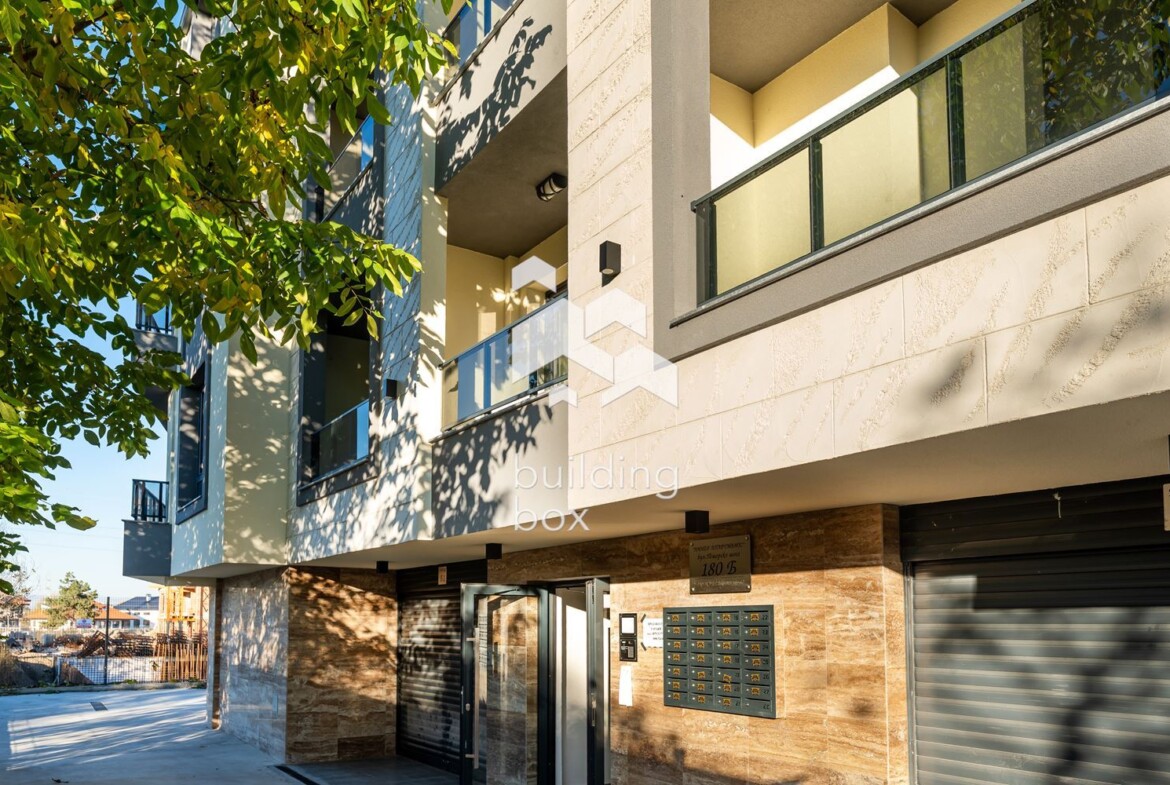 Голям двустаен апартамент с АКТ 16 - "Христо Смирненски" - 0