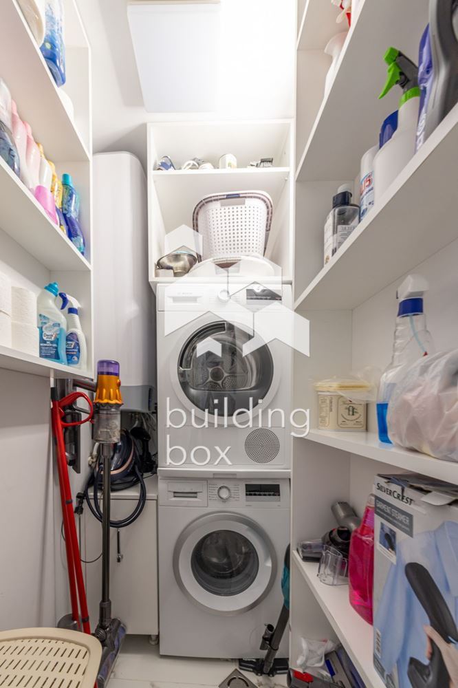 Лукс, простор и море – апартамент в бутикова сграда до к.к. Св. Св. Константин и Елена - 0