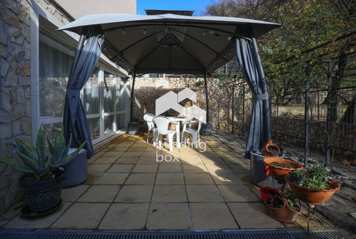 Къща - София, област, с.Искрец - 0