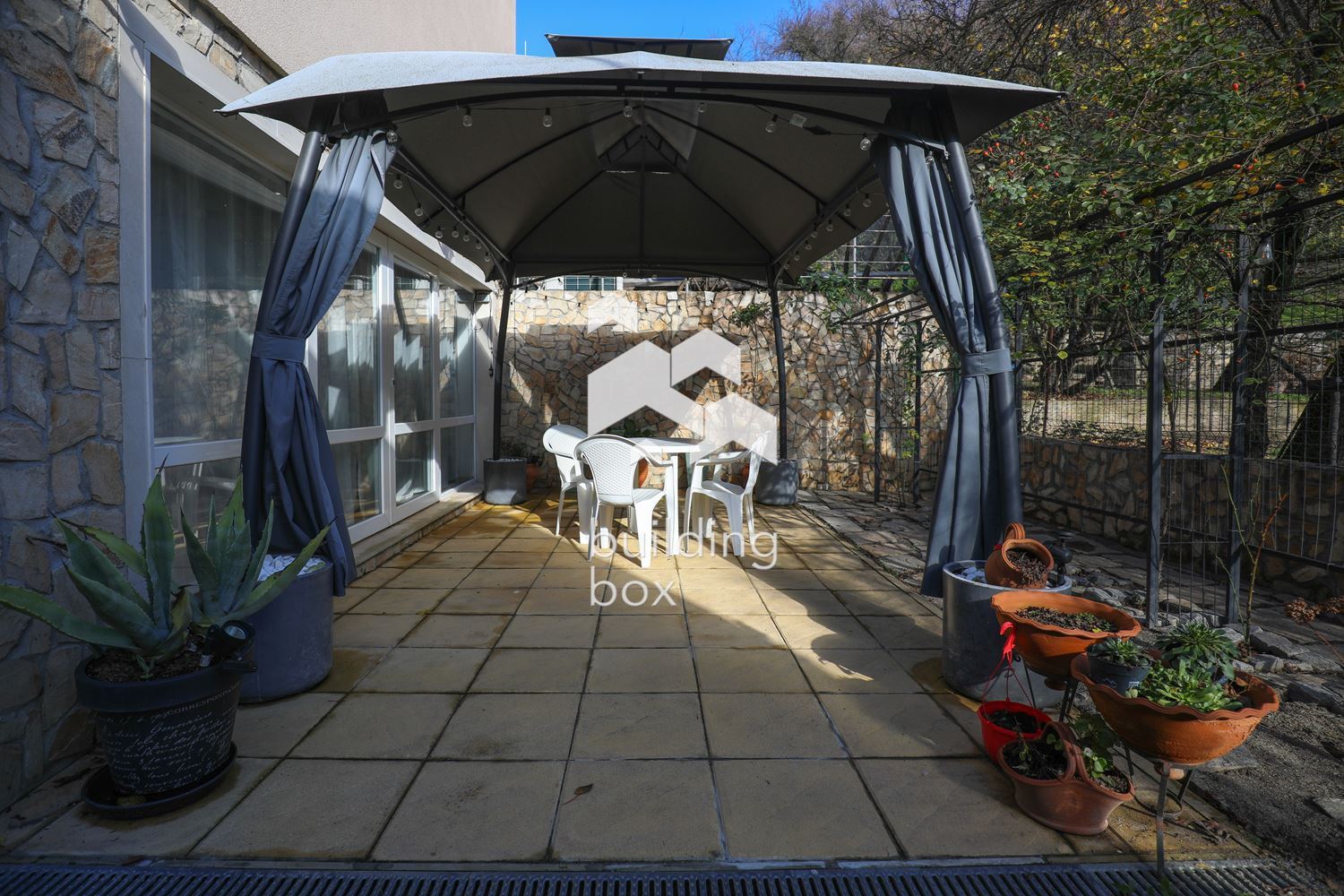 Къща - София, област, с.Искрец - 0