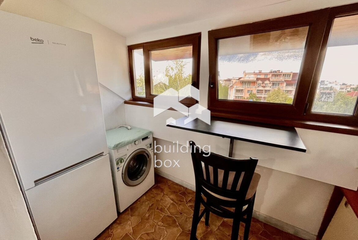 Просторен мезонет с гледка към Витоша - 0